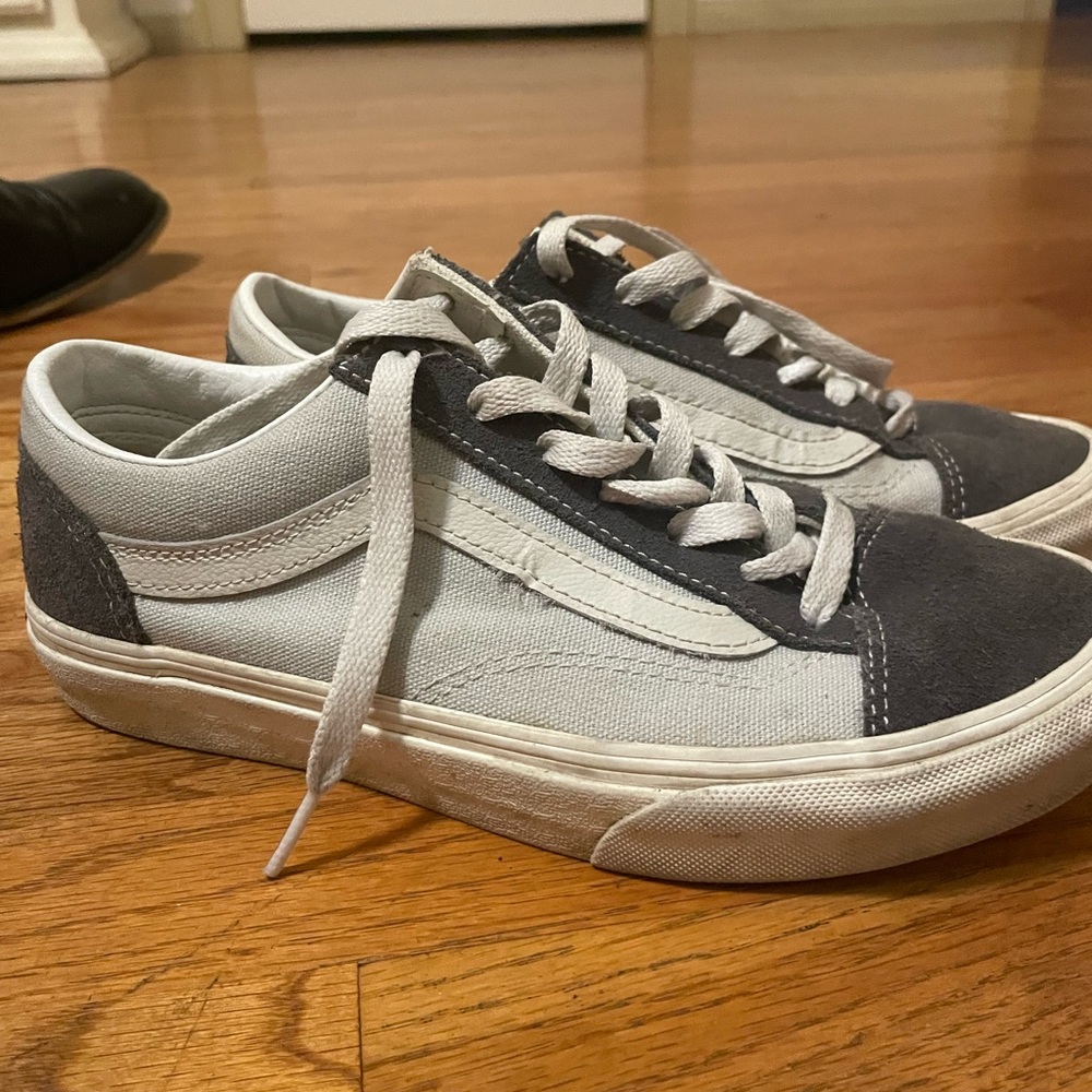 Women’s Grey Vans